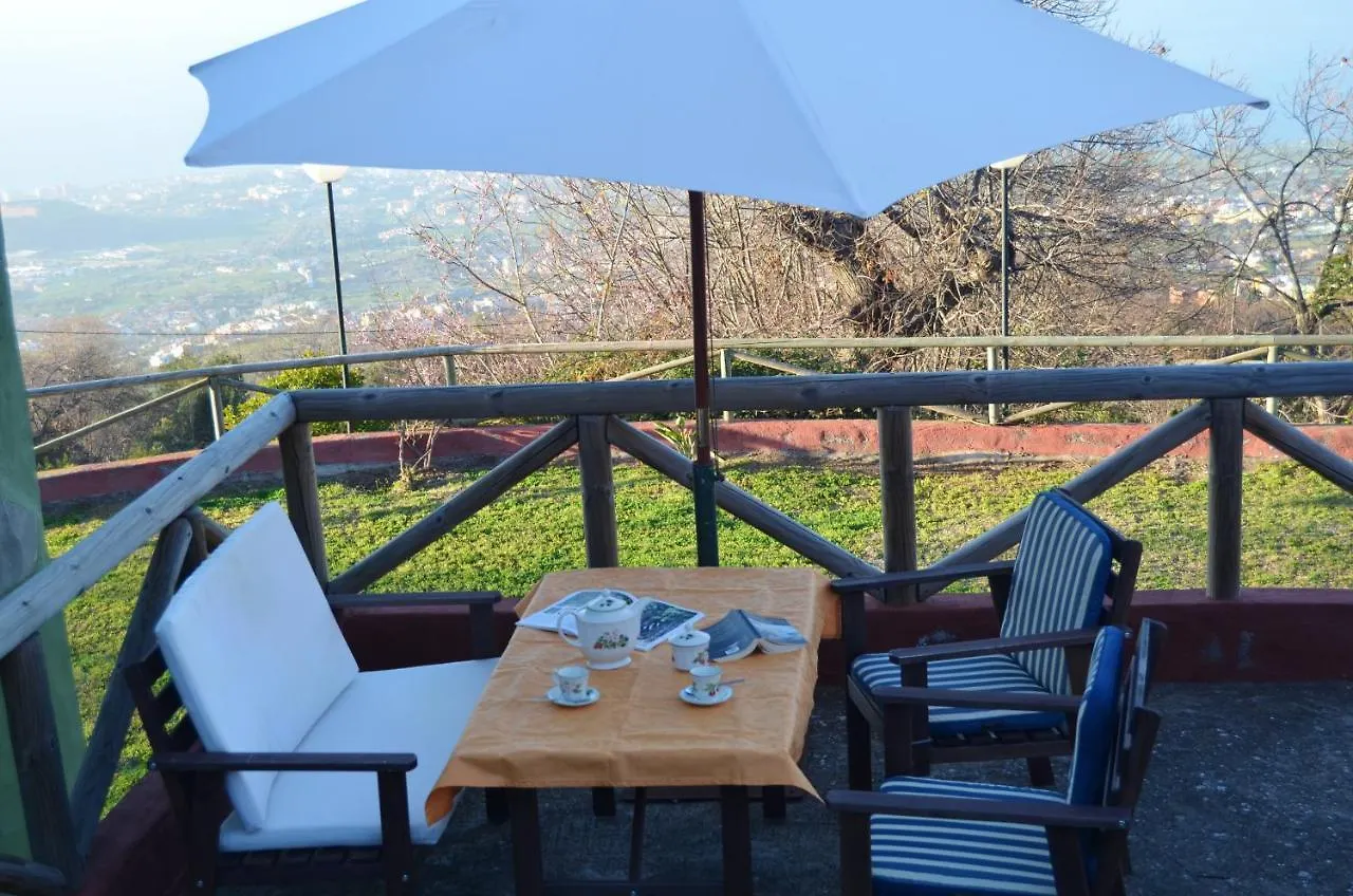 فيلا Cozy House With Sea And Mountain Views In لا أوروتافا